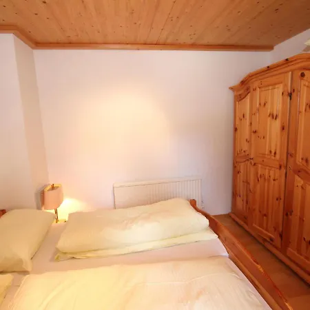 2 By Interhome Dağ evi Konigsleiten